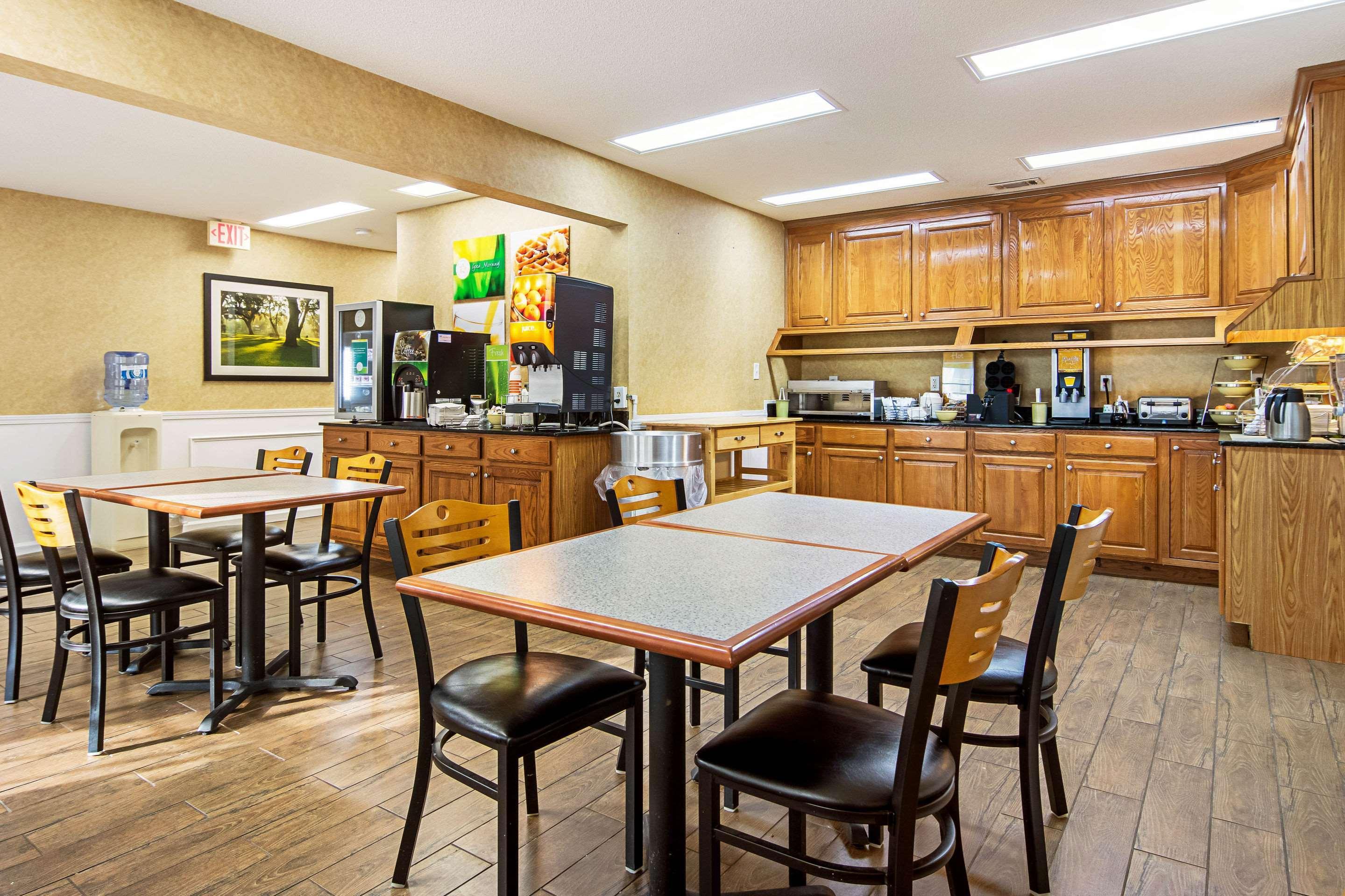 Quality Inn Thomaston Exterior foto