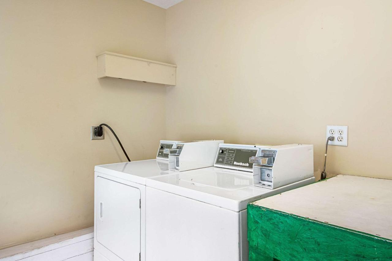 Quality Inn Thomaston Exterior foto